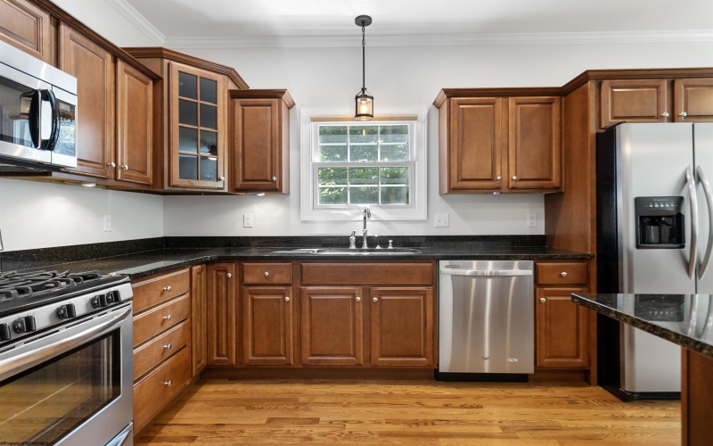 96 Claremont Court, Morgantown, West Virginia 26501, 3 Bedrooms Bedrooms, 7 Rooms Rooms,2 BathroomsBathrooms,Single Family Attached,For Sale,Claremont,10161167