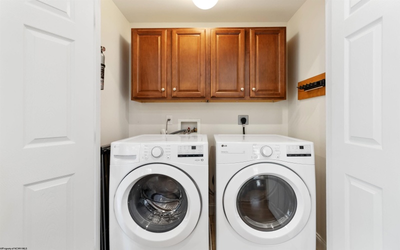 96 Claremont Court, Morgantown, West Virginia 26501, 3 Bedrooms Bedrooms, 7 Rooms Rooms,2 BathroomsBathrooms,Single Family Attached,For Sale,Claremont,10161167