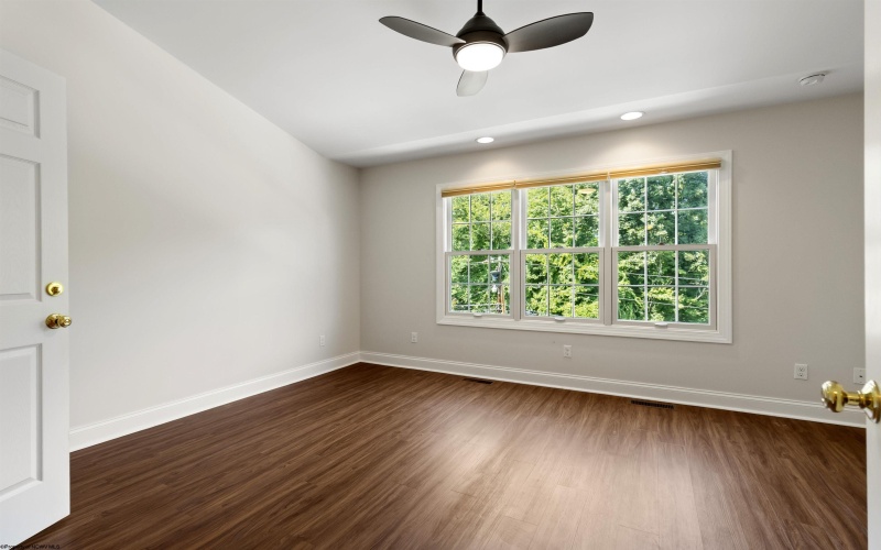 96 Claremont Court, Morgantown, West Virginia 26501, 3 Bedrooms Bedrooms, 7 Rooms Rooms,2 BathroomsBathrooms,Single Family Attached,For Sale,Claremont,10161167