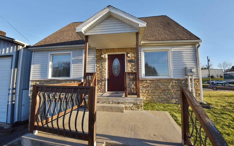 539 Main Street, Bridgeport, West Virginia 26330, 3 Bedrooms Bedrooms, 6 Rooms Rooms,4 BathroomsBathrooms,Residential Rentals,For Rent,Main,10161157