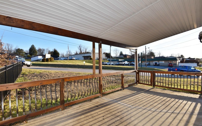 539 Main Street, Bridgeport, West Virginia 26330, 3 Bedrooms Bedrooms, 6 Rooms Rooms,4 BathroomsBathrooms,Residential Rentals,For Rent,Main,10161157