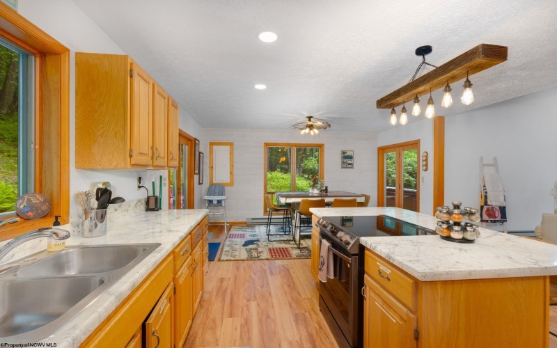 544 Clover Drive, Terra Alta, West Virginia 26764, 2 Bedrooms Bedrooms, 6 Rooms Rooms,2 BathroomsBathrooms,Single Family Detached,For Sale,Clover,10161171