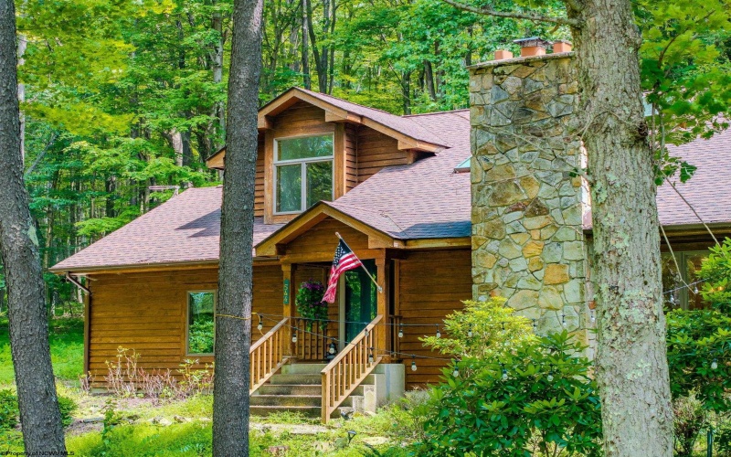 544 Clover Drive, Terra Alta, West Virginia 26764, 2 Bedrooms Bedrooms, 6 Rooms Rooms,2 BathroomsBathrooms,Single Family Detached,For Sale,Clover,10161171