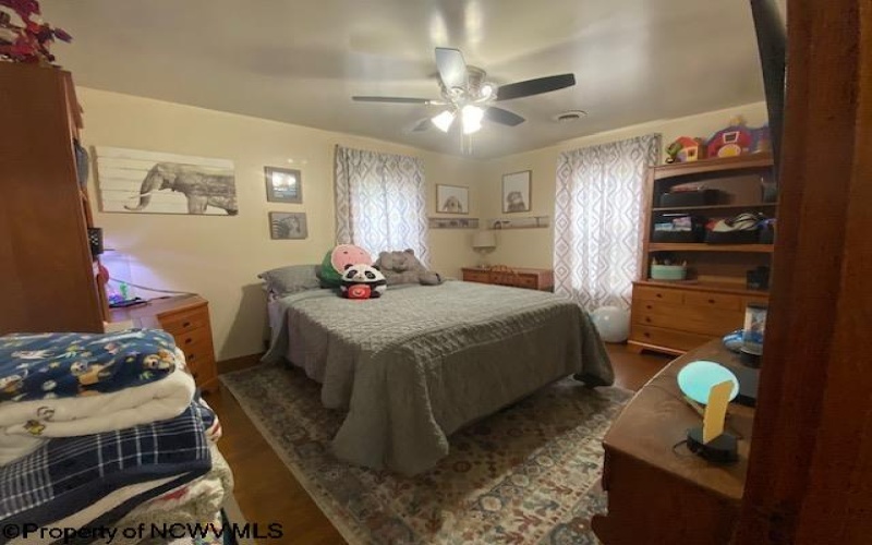 226 Bridge Street, Lumberport, West Virginia 26386-0923, 2 Bedrooms Bedrooms, 6 Rooms Rooms,1 BathroomBathrooms,Single Family Detached,For Sale,Bridge,10161170