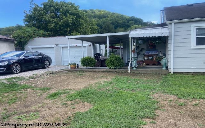 226 Bridge Street, Lumberport, West Virginia 26386-0923, 2 Bedrooms Bedrooms, 6 Rooms Rooms,1 BathroomBathrooms,Single Family Detached,For Sale,Bridge,10161170