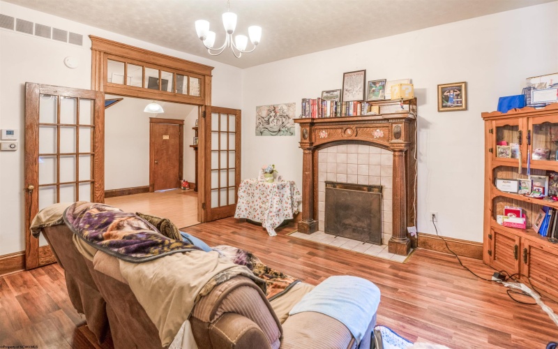 124 Chestnut Street, Clarksburg, West Virginia 26301, 4 Bedrooms Bedrooms, 11 Rooms Rooms,2 BathroomsBathrooms,Single Family Detached,For Sale,Chestnut,10161159
