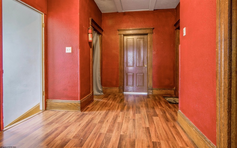 124 Chestnut Street, Clarksburg, West Virginia 26301, 4 Bedrooms Bedrooms, 11 Rooms Rooms,2 BathroomsBathrooms,Single Family Detached,For Sale,Chestnut,10161159