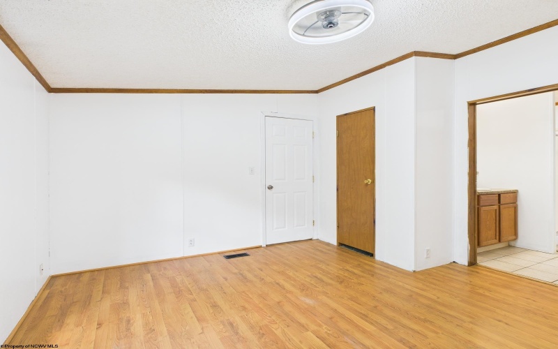 7 Raintree Drive, Fairmont, West Virginia 26554, 3 Bedrooms Bedrooms, 6 Rooms Rooms,2 BathroomsBathrooms,Single Family Detached,For Sale,Raintree,10161163