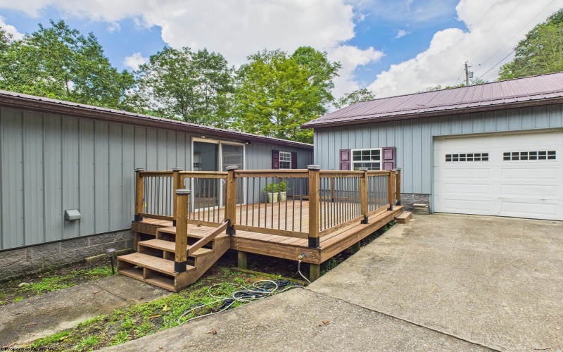 7 Raintree Drive, Fairmont, West Virginia 26554, 3 Bedrooms Bedrooms, 6 Rooms Rooms,2 BathroomsBathrooms,Single Family Detached,For Sale,Raintree,10161163
