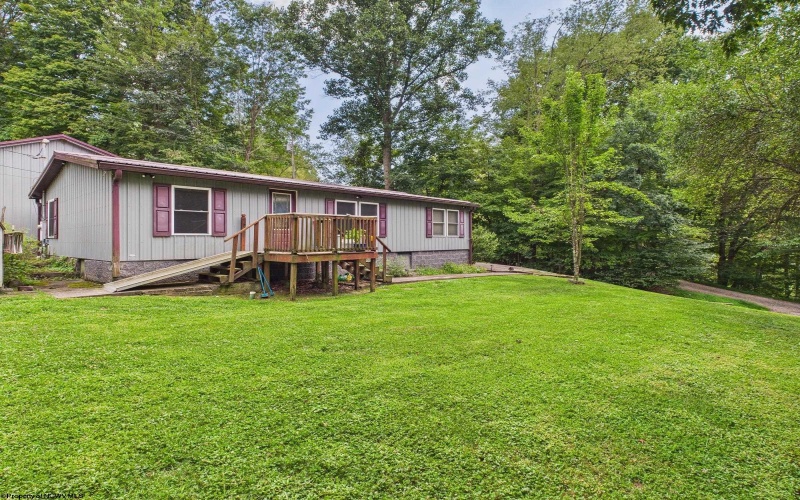 7 Raintree Drive, Fairmont, West Virginia 26554, 3 Bedrooms Bedrooms, 6 Rooms Rooms,2 BathroomsBathrooms,Single Family Detached,For Sale,Raintree,10161163
