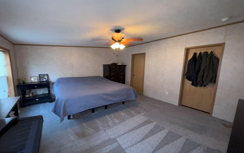124 Wood Crest Road, Weston, West Virginia 26452, 3 Bedrooms Bedrooms, 7 Rooms Rooms,2 BathroomsBathrooms,Single Family Detached,For Sale,Wood Crest,10161156