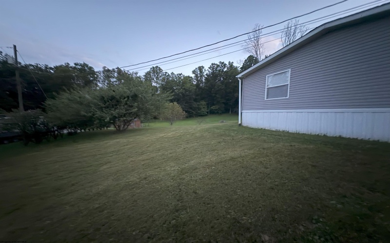 124 Wood Crest Road, Weston, West Virginia 26452, 3 Bedrooms Bedrooms, 7 Rooms Rooms,2 BathroomsBathrooms,Single Family Detached,For Sale,Wood Crest,10161156