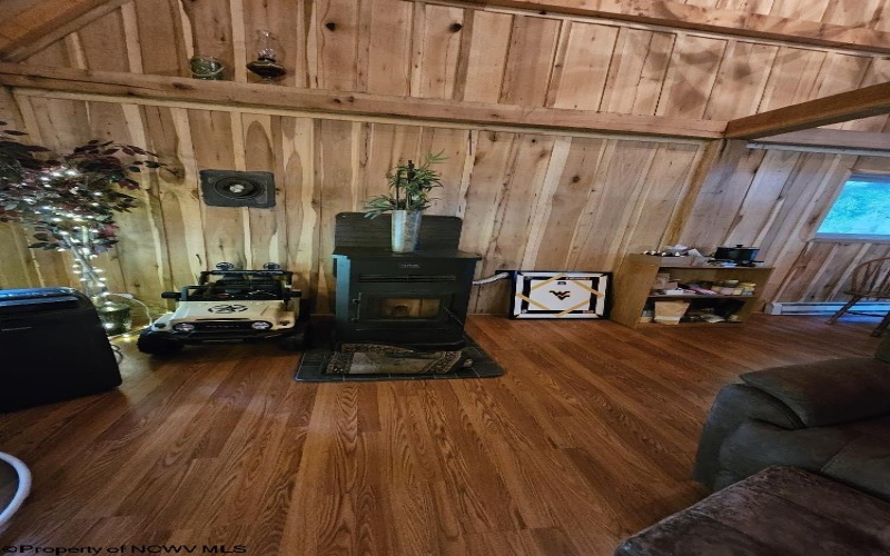 3011 Crooked Run Road, Alum Bridge, West Virginia 26321, 2 Bedrooms Bedrooms, 5 Rooms Rooms,1 BathroomBathrooms,Single Family Detached,For Sale,Crooked Run,10161155