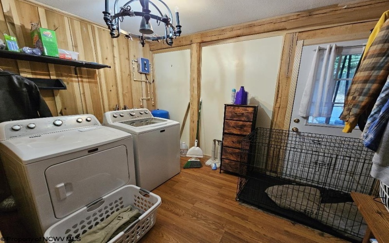3011 Crooked Run Road, Alum Bridge, West Virginia 26321, 2 Bedrooms Bedrooms, 5 Rooms Rooms,1 BathroomBathrooms,Single Family Detached,For Sale,Crooked Run,10161155
