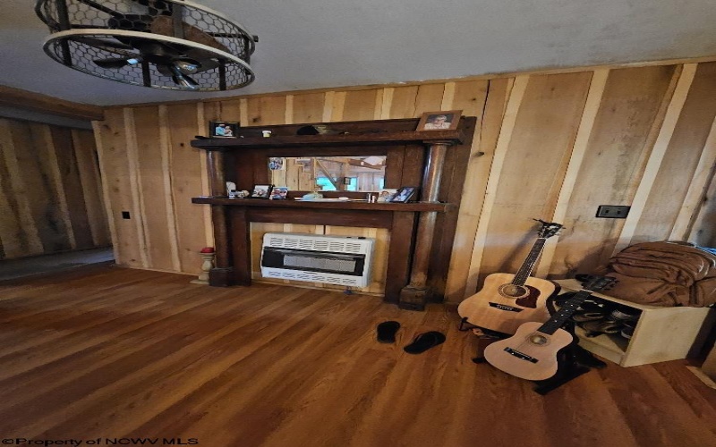 3011 Crooked Run Road, Alum Bridge, West Virginia 26321, 2 Bedrooms Bedrooms, 5 Rooms Rooms,1 BathroomBathrooms,Single Family Detached,For Sale,Crooked Run,10161155