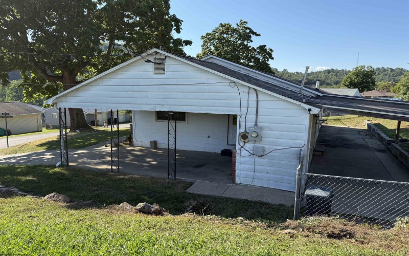 721 Washington Street, Grafton, West Virginia 26354, 2 Bedrooms Bedrooms, 5 Rooms Rooms,1 BathroomBathrooms,Single Family Detached,For Sale,Washington,10161154