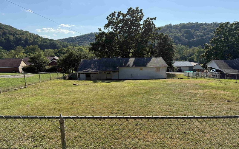 721 Washington Street, Grafton, West Virginia 26354, 2 Bedrooms Bedrooms, 5 Rooms Rooms,1 BathroomBathrooms,Single Family Detached,For Sale,Washington,10161154