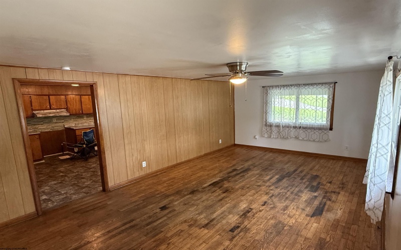 721 Washington Street, Grafton, West Virginia 26354, 2 Bedrooms Bedrooms, 5 Rooms Rooms,1 BathroomBathrooms,Single Family Detached,For Sale,Washington,10161154