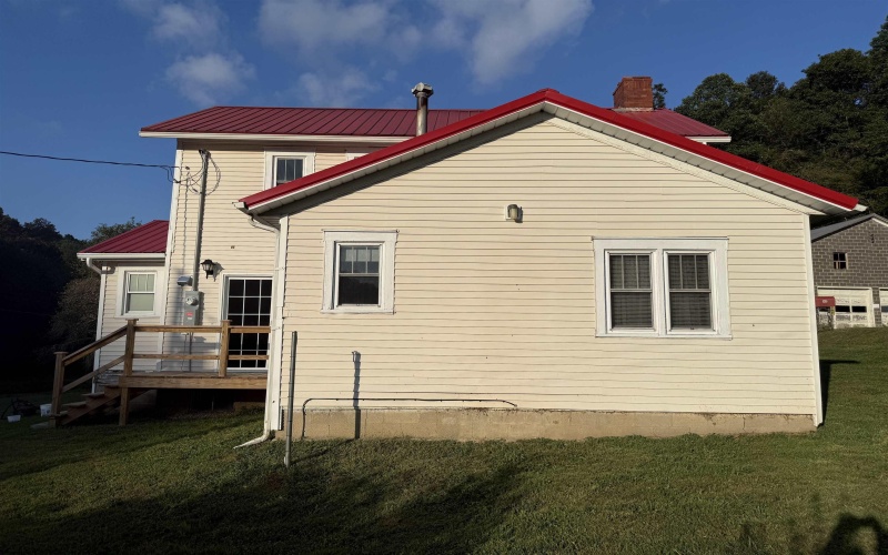 223 Dudley Fork Road, Mannington, West Virginia 26582, 3 Bedrooms Bedrooms, 5 Rooms Rooms,2 BathroomsBathrooms,Single Family Detached,For Sale,Dudley Fork,10161166