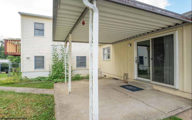 480 Hillview Drive, Morgantown, West Virginia 26505, 4 Bedrooms Bedrooms, 7 Rooms Rooms,2 BathroomsBathrooms,Single Family Detached,For Sale,Hillview,10161165