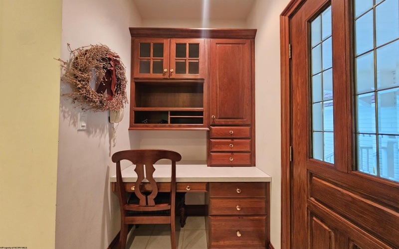 853 Meadowdale Road, Fairmont, West Virginia 26554, 3 Bedrooms Bedrooms, 9 Rooms Rooms,2 BathroomsBathrooms,Single Family Detached,For Sale,Meadowdale,10161176