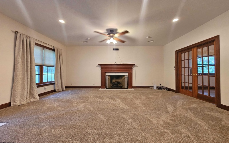 853 Meadowdale Road, Fairmont, West Virginia 26554, 3 Bedrooms Bedrooms, 9 Rooms Rooms,2 BathroomsBathrooms,Single Family Detached,For Sale,Meadowdale,10161176