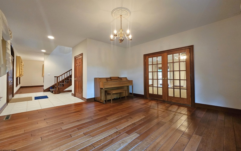 853 Meadowdale Road, Fairmont, West Virginia 26554, 3 Bedrooms Bedrooms, 9 Rooms Rooms,2 BathroomsBathrooms,Single Family Detached,For Sale,Meadowdale,10161176