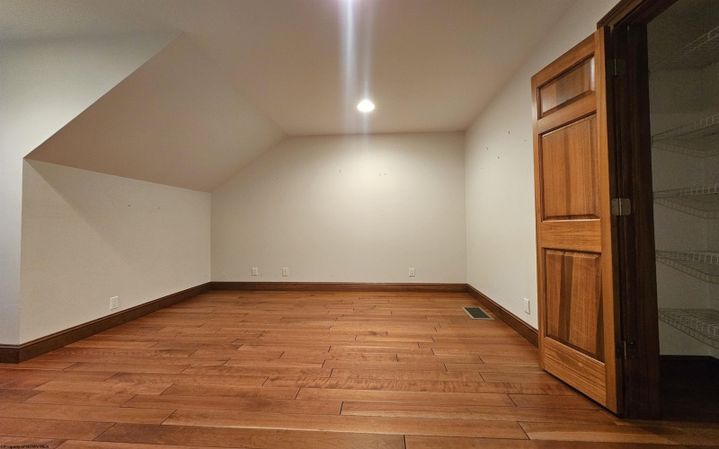 853 Meadowdale Road, Fairmont, West Virginia 26554, 3 Bedrooms Bedrooms, 9 Rooms Rooms,2 BathroomsBathrooms,Single Family Detached,For Sale,Meadowdale,10161176