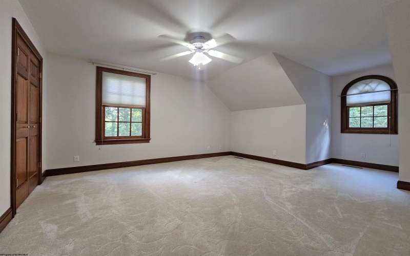 853 Meadowdale Road, Fairmont, West Virginia 26554, 3 Bedrooms Bedrooms, 9 Rooms Rooms,2 BathroomsBathrooms,Single Family Detached,For Sale,Meadowdale,10161176