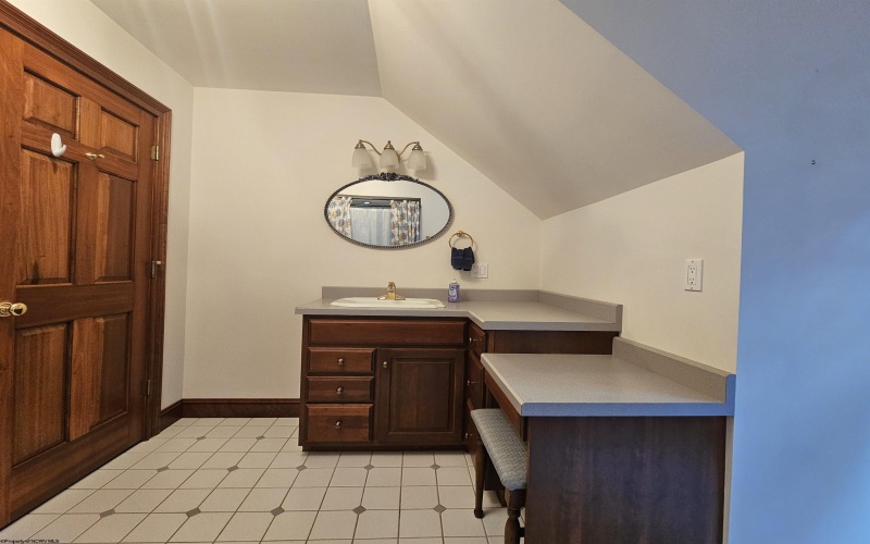 853 Meadowdale Road, Fairmont, West Virginia 26554, 3 Bedrooms Bedrooms, 9 Rooms Rooms,2 BathroomsBathrooms,Single Family Detached,For Sale,Meadowdale,10161176