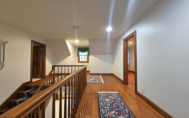 853 Meadowdale Road, Fairmont, West Virginia 26554, 3 Bedrooms Bedrooms, 9 Rooms Rooms,2 BathroomsBathrooms,Single Family Detached,For Sale,Meadowdale,10161176