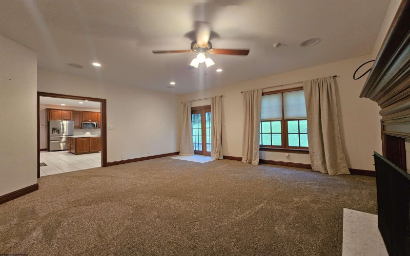 853 Meadowdale Road, Fairmont, West Virginia 26554, 3 Bedrooms Bedrooms, 9 Rooms Rooms,2 BathroomsBathrooms,Single Family Detached,For Sale,Meadowdale,10161176