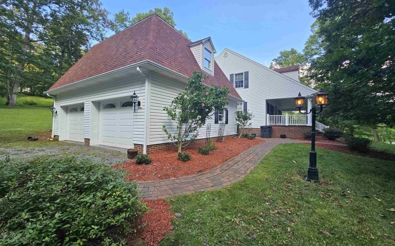 853 Meadowdale Road, Fairmont, West Virginia 26554, 3 Bedrooms Bedrooms, 9 Rooms Rooms,2 BathroomsBathrooms,Single Family Detached,For Sale,Meadowdale,10161176