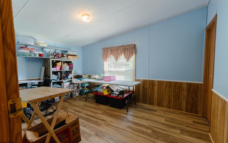 118 Tudor Lane, Beverly, West Virginia 26253, 3 Bedrooms Bedrooms, 7 Rooms Rooms,2 BathroomsBathrooms,Single Family Detached,For Sale,Tudor,10161172
