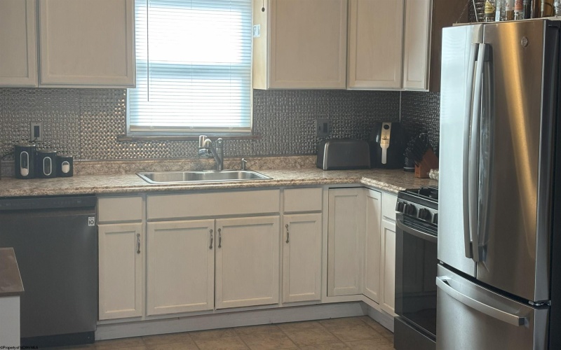 178 Jasper Street, Rivesville, West Virginia 26588-0000, 3 Bedrooms Bedrooms, 8 Rooms Rooms,2 BathroomsBathrooms,Single Family Detached,For Sale,Jasper,10161186