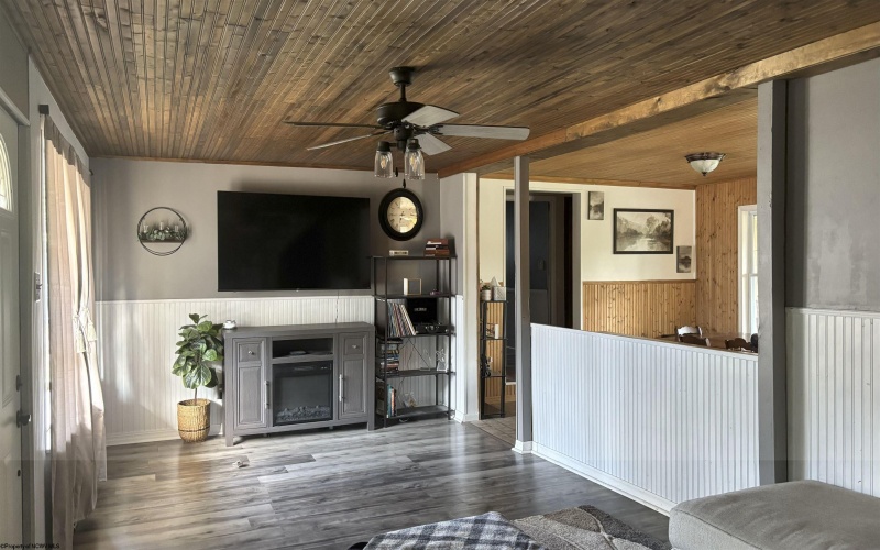 178 Jasper Street, Rivesville, West Virginia 26588-0000, 3 Bedrooms Bedrooms, 8 Rooms Rooms,2 BathroomsBathrooms,Single Family Detached,For Sale,Jasper,10161186