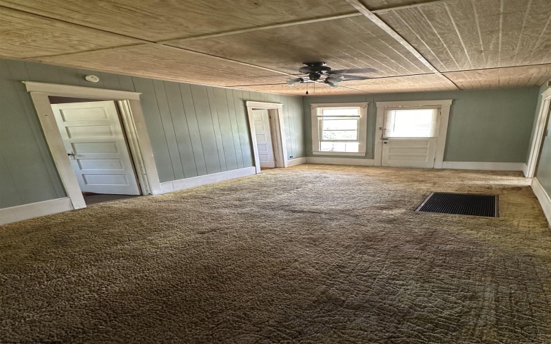 360 Oak Street, Burnsville, West Virginia 26335, 2 Bedrooms Bedrooms, 5 Rooms Rooms,1 BathroomBathrooms,Single Family Detached,For Sale,Oak,10161187
