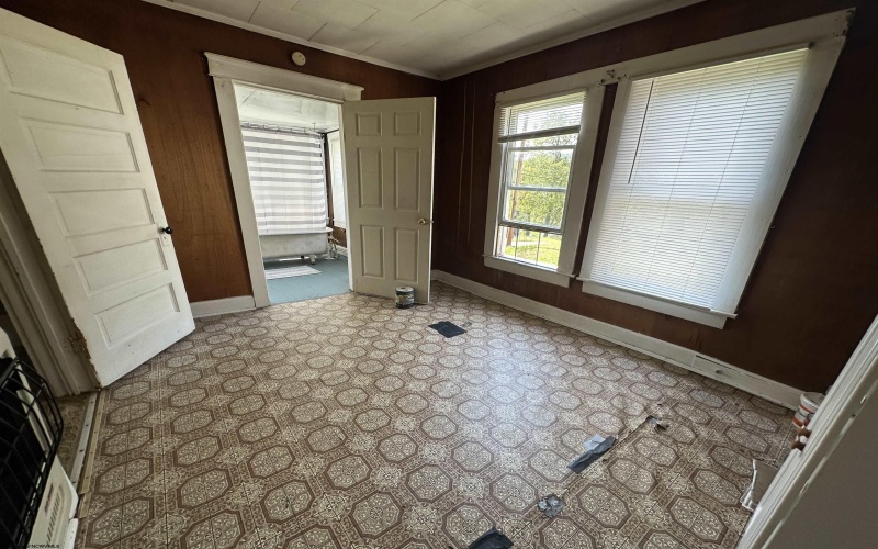360 Oak Street, Burnsville, West Virginia 26335, 2 Bedrooms Bedrooms, 5 Rooms Rooms,1 BathroomBathrooms,Single Family Detached,For Sale,Oak,10161187