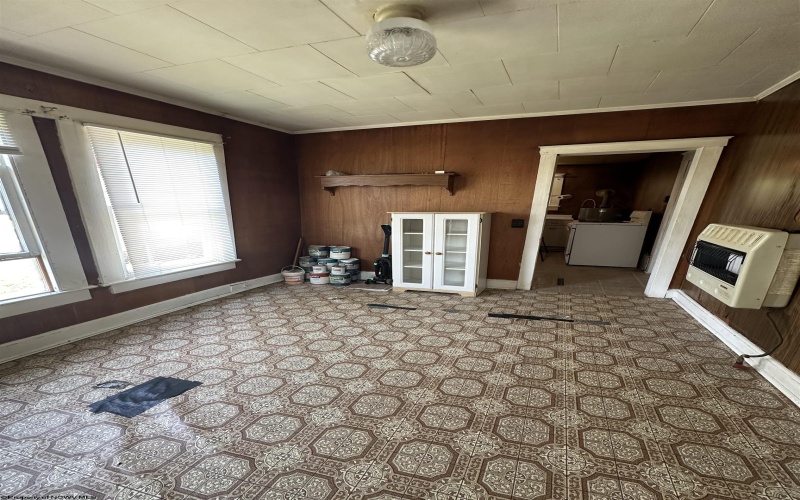 360 Oak Street, Burnsville, West Virginia 26335, 2 Bedrooms Bedrooms, 5 Rooms Rooms,1 BathroomBathrooms,Single Family Detached,For Sale,Oak,10161187