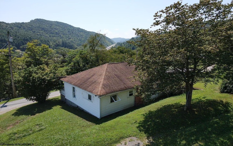 360 Oak Street, Burnsville, West Virginia 26335, 2 Bedrooms Bedrooms, 5 Rooms Rooms,1 BathroomBathrooms,Single Family Detached,For Sale,Oak,10161187
