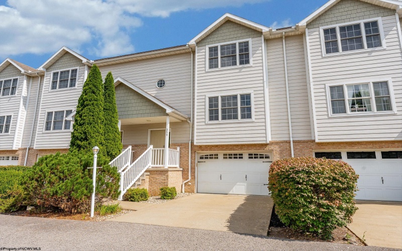 354 Harbor Drive, Morgantown, West Virginia 26508, 3 Bedrooms Bedrooms, 8 Rooms Rooms,2 BathroomsBathrooms,Single Family Attached,For Sale,Harbor,10161190