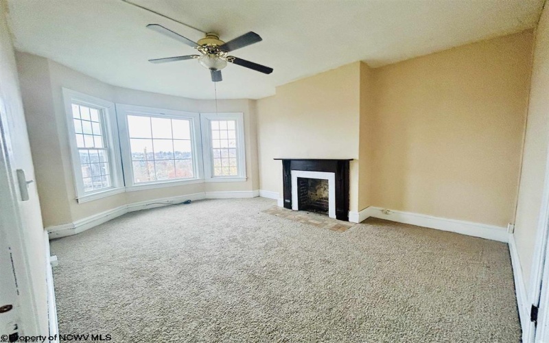 217 Watson Avenue, Fairmont, West Virginia 26554, ,Multi-unit/income,For Sale,Watson,10161198