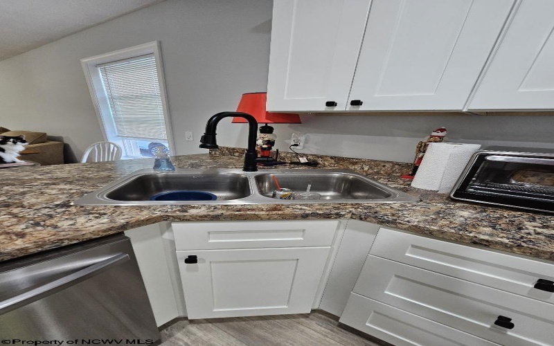 139 Montgomery Road, Weston, West Virginia 26452, 3 Bedrooms Bedrooms, 6 Rooms Rooms,2 BathroomsBathrooms,Single Family Detached,For Sale,Montgomery,10161213