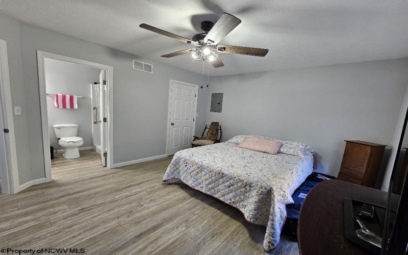 139 Montgomery Road, Weston, West Virginia 26452, 3 Bedrooms Bedrooms, 6 Rooms Rooms,2 BathroomsBathrooms,Single Family Detached,For Sale,Montgomery,10161213
