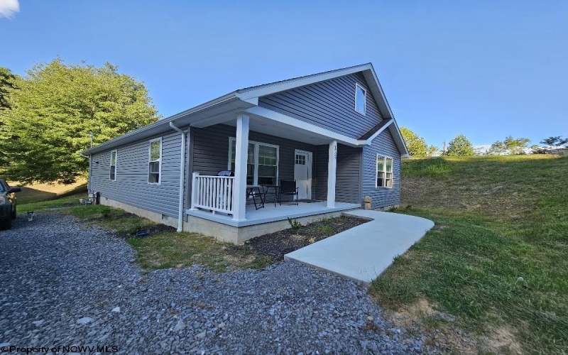 139 Montgomery Road, Weston, West Virginia 26452, 3 Bedrooms Bedrooms, 6 Rooms Rooms,2 BathroomsBathrooms,Single Family Detached,For Sale,Montgomery,10161213