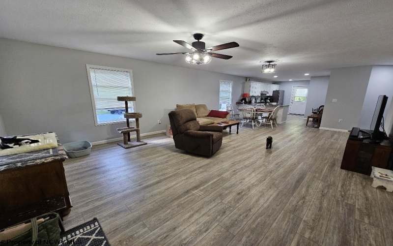 139 Montgomery Road, Weston, West Virginia 26452, 3 Bedrooms Bedrooms, 6 Rooms Rooms,2 BathroomsBathrooms,Single Family Detached,For Sale,Montgomery,10161213