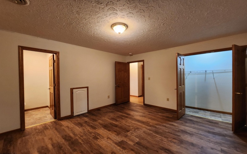 1541 Bergamont Street, Morgantown, West Virginia 26505, 3 Bedrooms Bedrooms, 5 Rooms Rooms,2 BathroomsBathrooms,Residential Rentals,For Rent,Bergamont,10161196