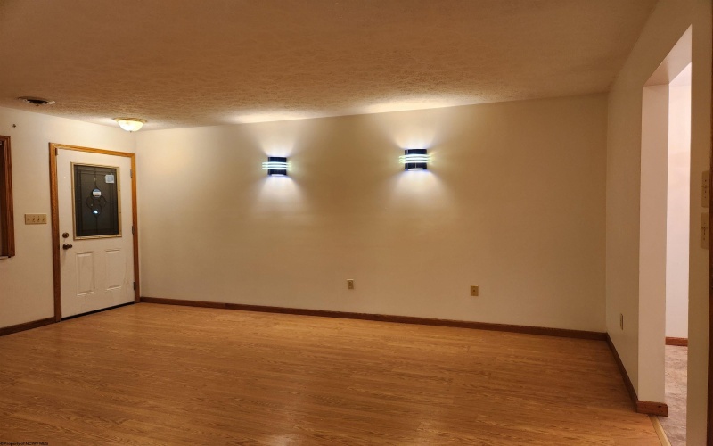 1541 Bergamont Street, Morgantown, West Virginia 26505, 3 Bedrooms Bedrooms, 5 Rooms Rooms,2 BathroomsBathrooms,Residential Rentals,For Rent,Bergamont,10161196