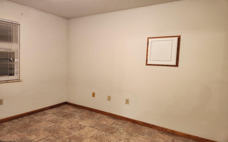 1541 Bergamont Street, Morgantown, West Virginia 26505, 3 Bedrooms Bedrooms, 5 Rooms Rooms,2 BathroomsBathrooms,Residential Rentals,For Rent,Bergamont,10161196
