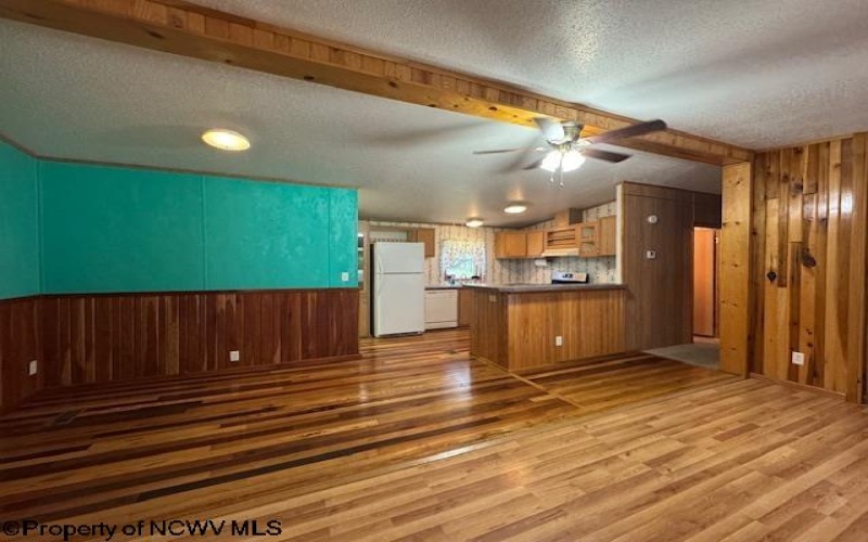 62 Brown Street, Rowlesburg, West Virginia 26425, 3 Bedrooms Bedrooms, 5 Rooms Rooms,2 BathroomsBathrooms,Single Family Detached,For Sale,Brown,10161211